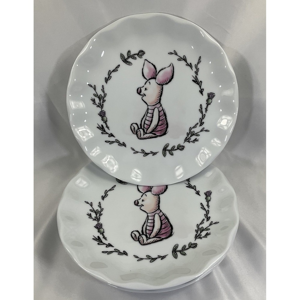 Disney Winnie Pooh Piglet Walking Along Scalloped Ceramic Salad Plates Set Of 4